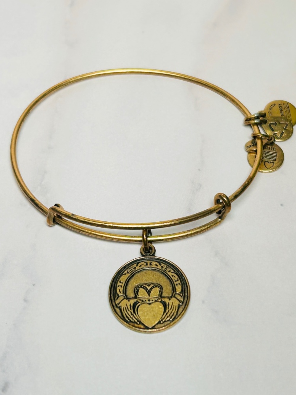 Alex And Ani 2014 CLADDAGH Brass Expandable Charm Bracelet